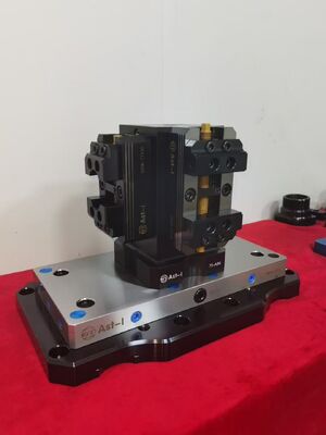 Accesorios de eje de precisión con precisión de repetición de 0,005 mm 18KN Fuerza de bloqueo y accesorios dobles para mecanizado CNC