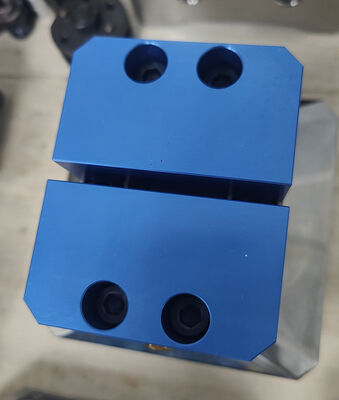 Accesorios de eje de acero endurecido con fuerza de bloqueo de 18KN y precisión de repetición de 0,005 mm para mecanizado CNC