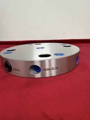 Accesorio de sujeción CNC de 4 ejes diseñado con precisión para talleres de fabricación de precisión