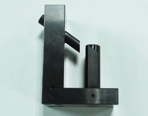 Fabricante profesional de mecanizado CNC de aluminio o acero Piezas de metal personalizadas 06